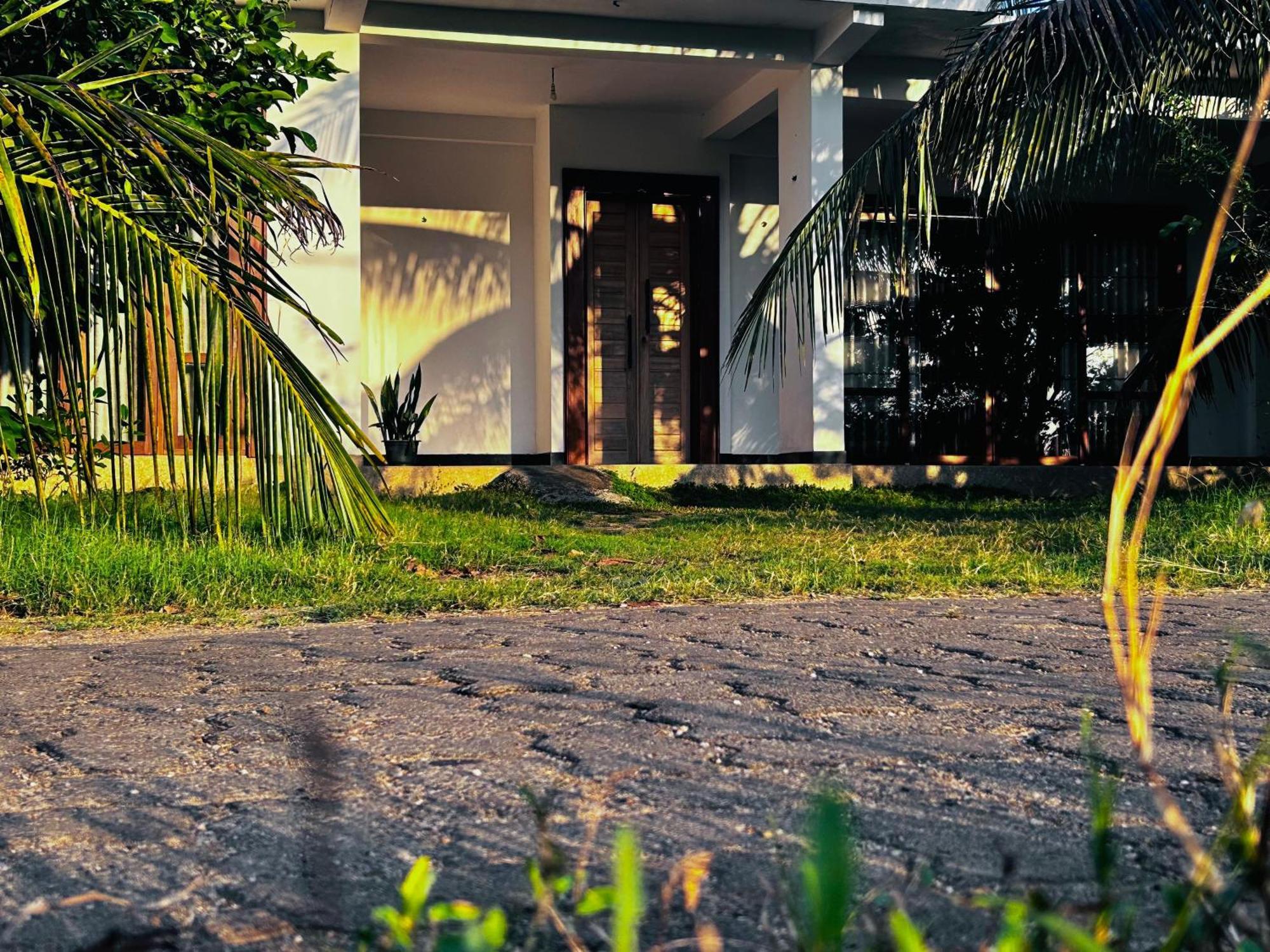 Windy Villa Polonnâruvâ Extérieur photo